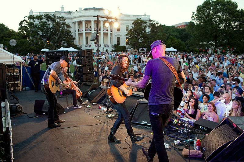 Brandi Carlile and her band perform for military families during the Fourth of July holiday celebration on the South Lawn of the White House, July 4, 2010.